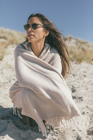 NEUTRAL TOWELS